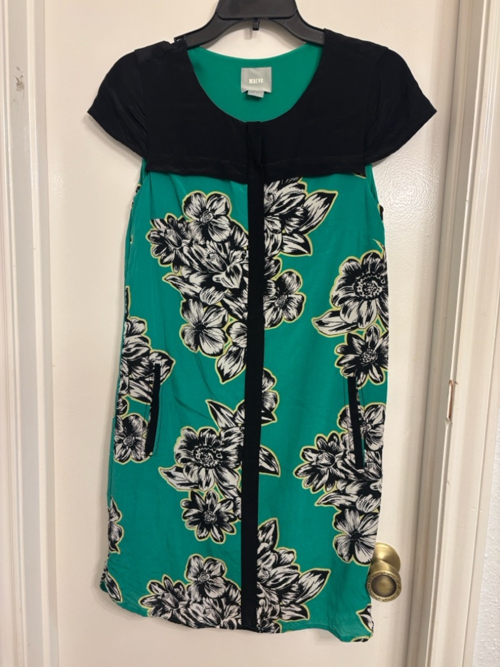 Anthropologie Maeve-Green and Black Floral Shift Dress